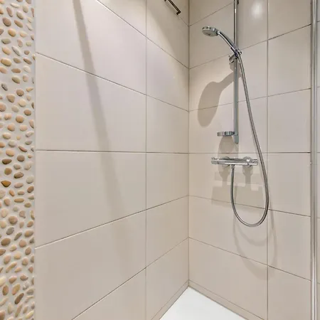 Azcona Twee Koksijde